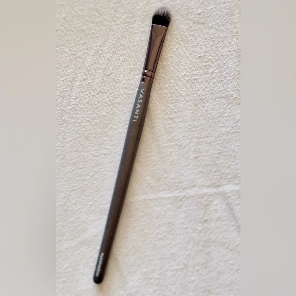 VASANTI Flat Eyeshadow Makeup Brush